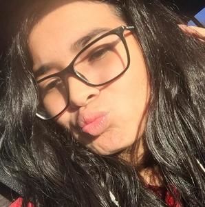 Meet your Posher, Layla